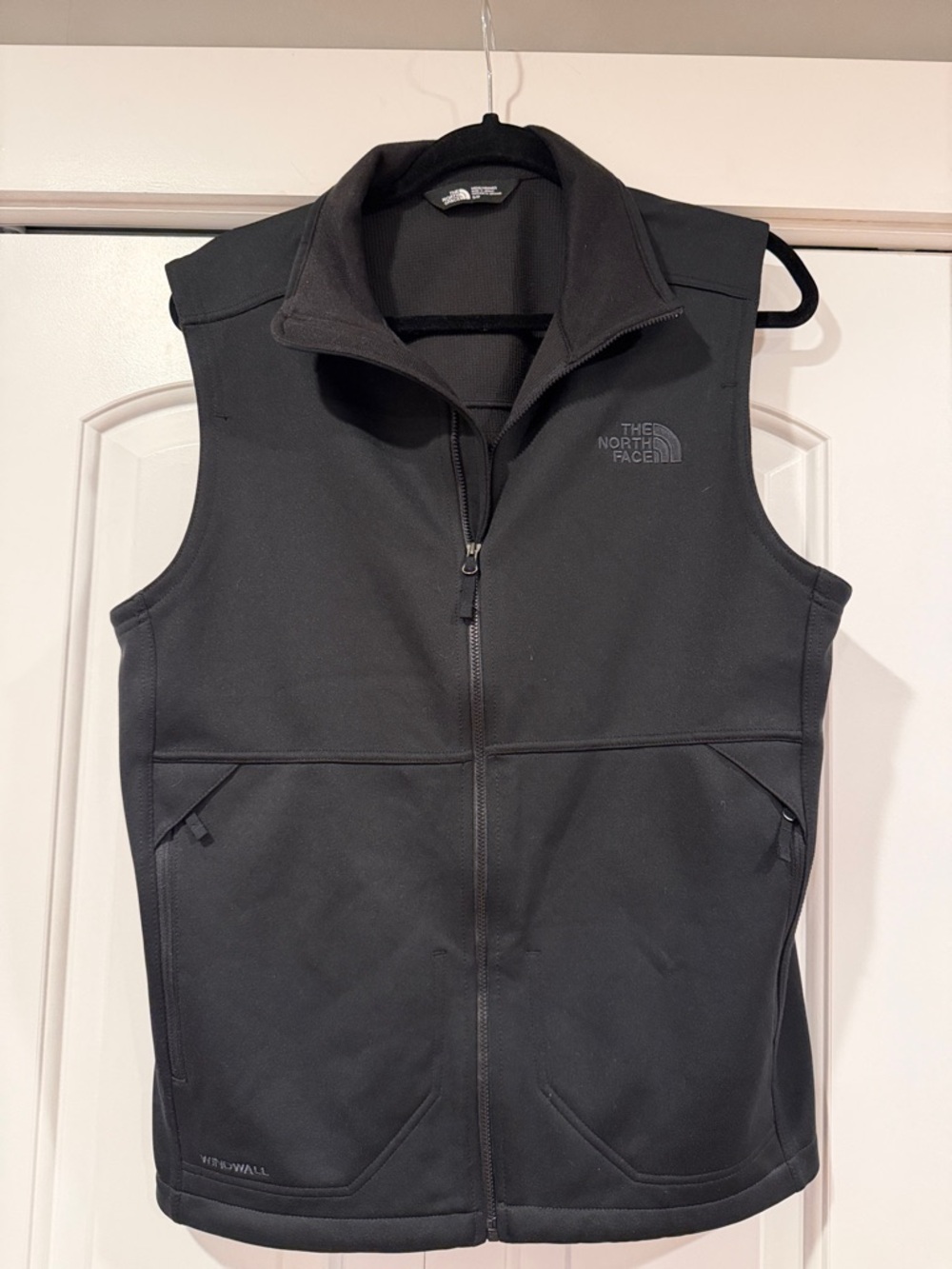 The North Face windwall Men's Softshell Vest‎ with Stand Collar small